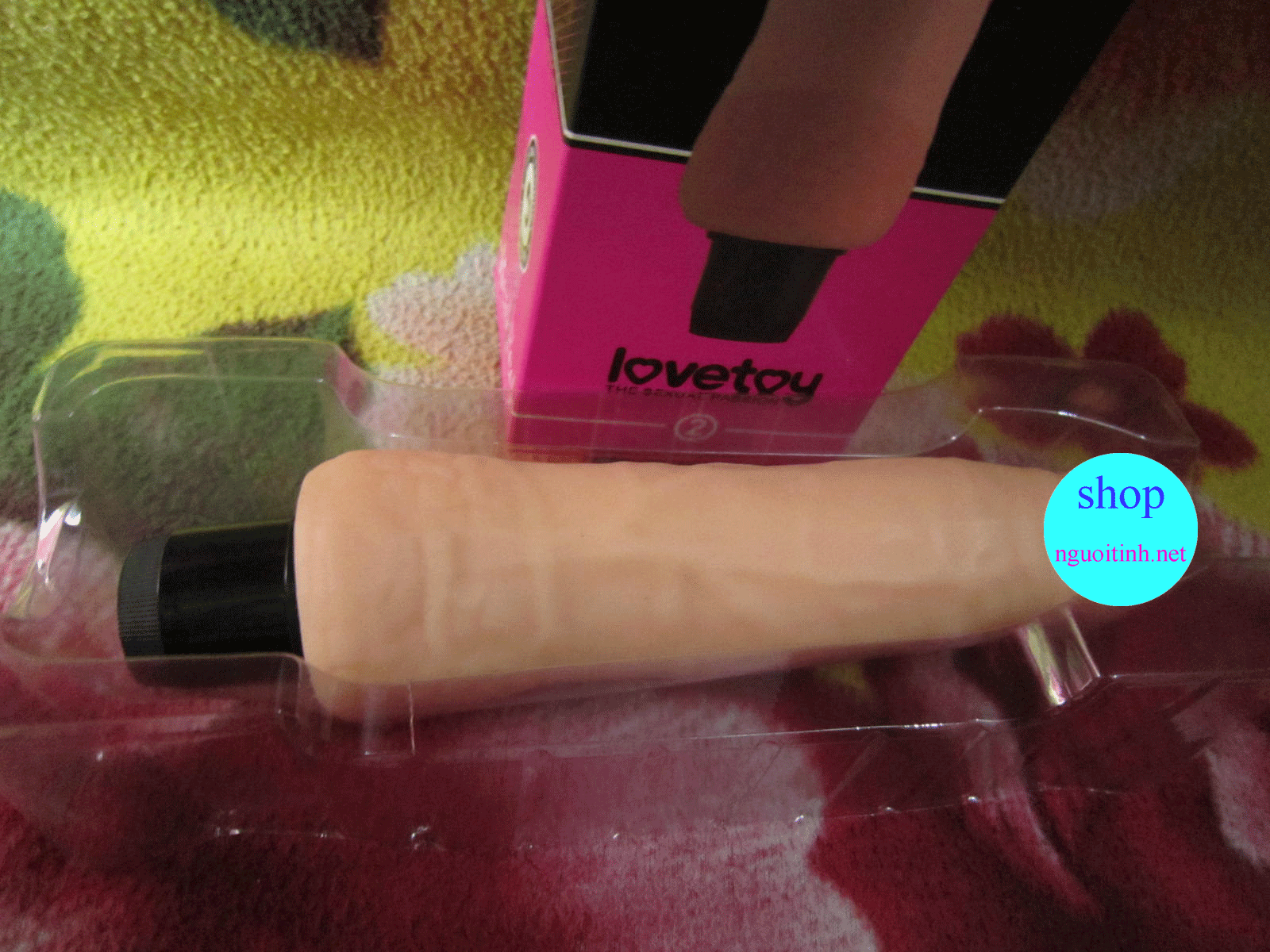 Dương vật cầm tay Lovetoy 8.0 silicon cao cấp cho nữ
